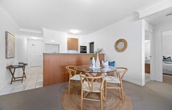 7016/. Phoenix Palms Drive, Hope Island, Qld 4212