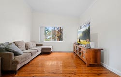 4 Melanesia Avenue, Lethbridge Park, NSW 2770