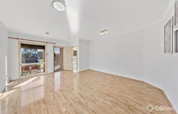 1/36a Robinsons Road, Deer Park, Vic 3023