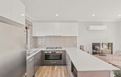 2/20 Brisbane Street, Albion, Vic 3020