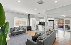 29 Mimosa Street, Coolamon, NSW 2701