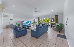 11/24 Pandanus Drive, Cannonvale, Qld 4802