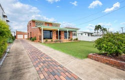 89 Esplanade, Point Vernon, Qld 4655