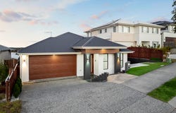82 DUBLIN AVENUE, Spring Mountain, Qld 4300