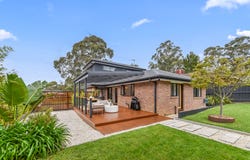38 Azarow Circuit, Croydon South, Vic 3136