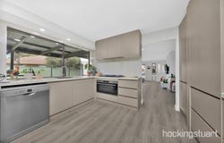 5 Hartland Court, Craigieburn, Vic 3064