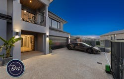 32 Hamelin Drive, Lake Coogee, WA 6166