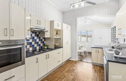6 Kellow Street, The Range, Qld 4700