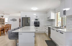 9 Iris Place, Fitzgibbon, Qld 4018