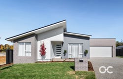 2 Cambridge Place, Orange, NSW 2800