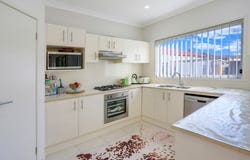 4 Stuart Road, West Hoxton, NSW 2171
