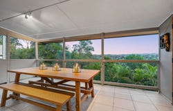 1124 South Pine Road, Arana Hills, Qld 4054