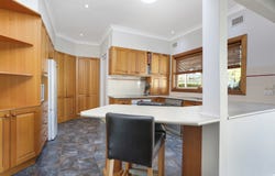 5 First Avenue, Toongabbie, NSW 2146