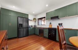 10 Paraka Street, Parklands, Tas 7320