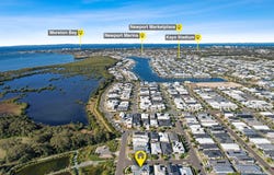 10 Coolum Parade, Newport, Qld 4020