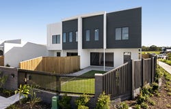 2/2 Mallee Road, Palmview, Qld 4553