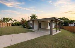 48 Manooka Drive, Cannonvale, Qld 4802