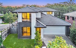 11 Solar Circuit, Spring Mountain, Qld 4300