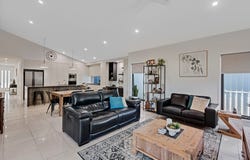 196/96 Village Way, Little Mountain, Qld 4551