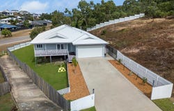 45 Bilbao Place, Bushland Beach, Qld 4818