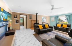 40 Leighton Drive, Edens Landing, Qld 4207