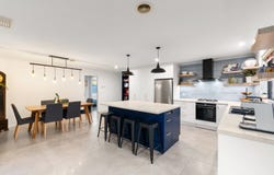 13 Wallaby walk, South Morang, Vic 3752