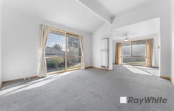 1/52 Arthur Phillip Drive, Endeavour Hills, Vic 3802