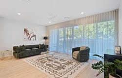2/33 Charlton Street, Southport, Qld 4215