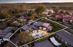 4 Forbes Place, Helensvale, Qld 4212