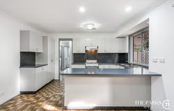 8 and 8a Hope Crescent, Bossley Park, NSW 2176