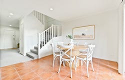 21/2-6 Jerilderie Drive, Berwick, Vic 3806