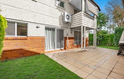 2/177 Stanley Road, Carina, Qld 4152