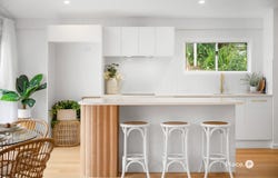 4 Nealdon Street, Holland Park, Qld 4121
