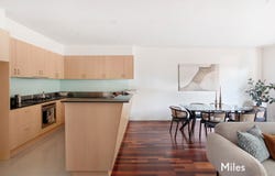 18C Ashby Grove, Eaglemont, Vic 3084