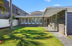 14 Saint Andrews Avenue, Isle Of Capri, Qld 4217