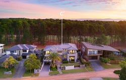 2256 Banksia Lakes Drive, Hope Island, Qld 4212