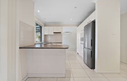 6 Tucker Rd, Casula, NSW 2170