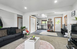 237 East Derwent Highway, Lindisfarne, Tas 7015