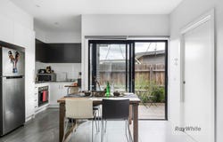 2/7 Highland Street, Kingsbury, Vic 3083