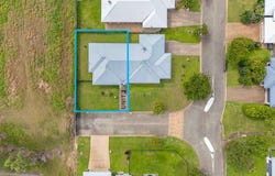 2/4 Lacebark Way, Mount Low, Qld 4818