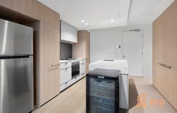 2702/201 Normanby Road, Southbank, Vic 3006