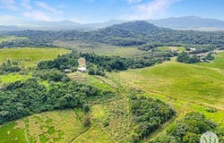 66135 Bruce Highway, Waugh Pocket, Qld 4871