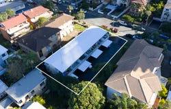 28 Peerless Avenue, Mermaid Beach, Qld 4218