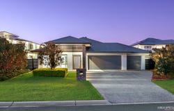 44 Paradise Parade, Jacobs Well, Qld 4208