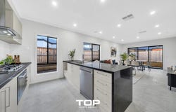 31 Growling Grass Drive, Clyde North, Vic 3978