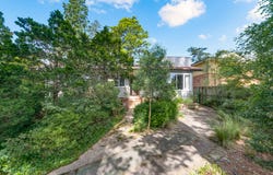 12 Victoria Street, Leura, NSW 2780