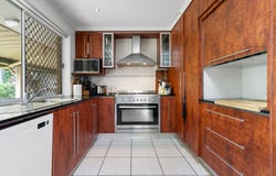 54 John Paul Drive, Daisy Hill, Qld 4127