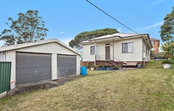 19 Heaslip Street, Coniston, NSW 2500