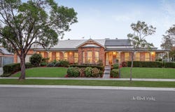 19 Thoroughbred Boulevard, Doreen, Vic 3754