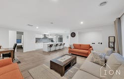 10 Bruin Street, Clyde North, Vic 3978